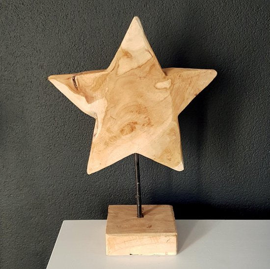 Houten ster op voet