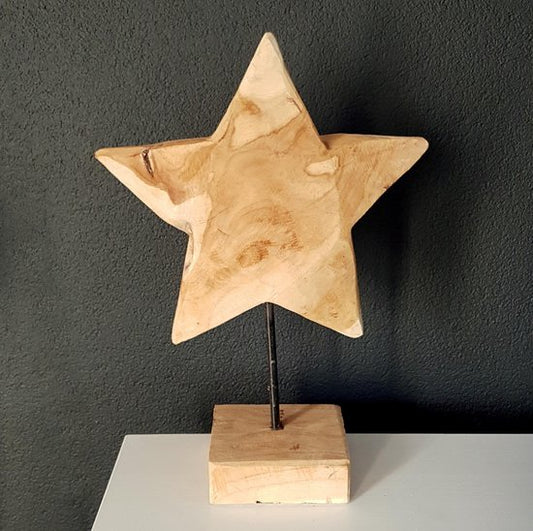Houten ster op voet